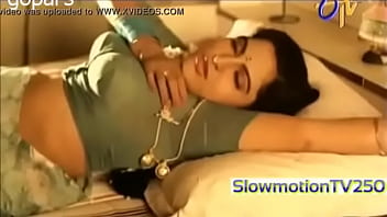 Blus Desi Yang Menggoda Dan Seksi