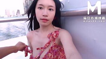 Nikmati Sensasi Telanjang Bulat Di Alam Terbuka Dengan Modelmedia Asia!