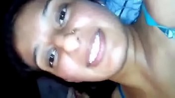 Gaya Desi Yang Menggoda