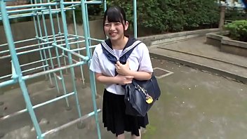 Gadis Jepang Muda Menggoda Dalam Seragam Dihardcore Di Kamar Hotel