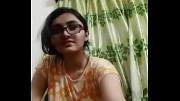 Payudara Seksi Desi Yang Menggoda