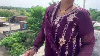Bhabhi Bhojpuri Yang Liar Memuaskan Nafsuku Dengan Tubuh Seksi Dan Kemaluannya Yang Basah, Suara Erotis Dalam Bahasa Hindi