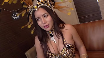 Pesta Seks Malam Halloween Di Shibuya: Cewek Samba Paling Seksi Dengan Payudara H-cup Dan Pantat Besar Yang Bikin Lelaki Tergila-gila! Sensitivitas Tinggi, Gemetar Orgasme Berulang Dengan Mainan Seks! Blowjob Berisik Yang Menggairahkan! Basah Dan Bergairah Untuk Dick Besar, Ditusuk Ganas Dan Diberi Creampie Bertubi-tubi! Payudara Dan Pantat Bergoyang Liar Dalam Pesta Seks Satu Malam!
