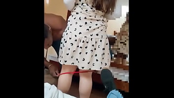 Setelah Jadi Pelacur Di Chat, Akhirnya Aku Ketemu Si Jalang Itu Dan Akhirnya Kalian Pasti Tahu, Kontol Gede Dan Tebal Masuk Ke Dalam Si Istri Orang Di Depan Suaminya Yang Pengecut