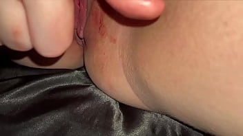 Gadis Arab Perawan 18 Tahun Dari Los Angeles As – Pertama Kali Main Jari Sampai Basah Bergetar, Asmr Erangan Orgasme Membuatmu Gila