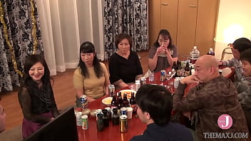 Pesta Orgy Seksual Wanita Matang Bercerai Usia 50 Tahun – Pengenalan