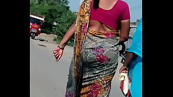 Panasnya Pantat Bergoyang Dalam Balutan Saree