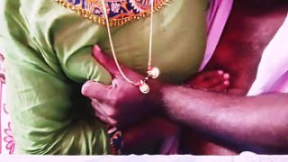 Istri Desi Selingkuh Dengan Adegan Panas Dan Bisikan Mesum Dalam Bahasa Telugu.